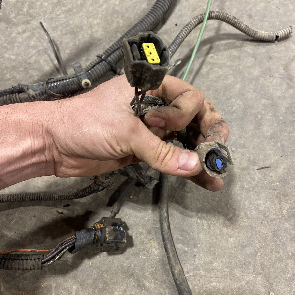 1998 .5 DODGE RAM 2500 3500 5.9L 24V CUMMINS PCM TRANSMISSION HARNESS 56020527