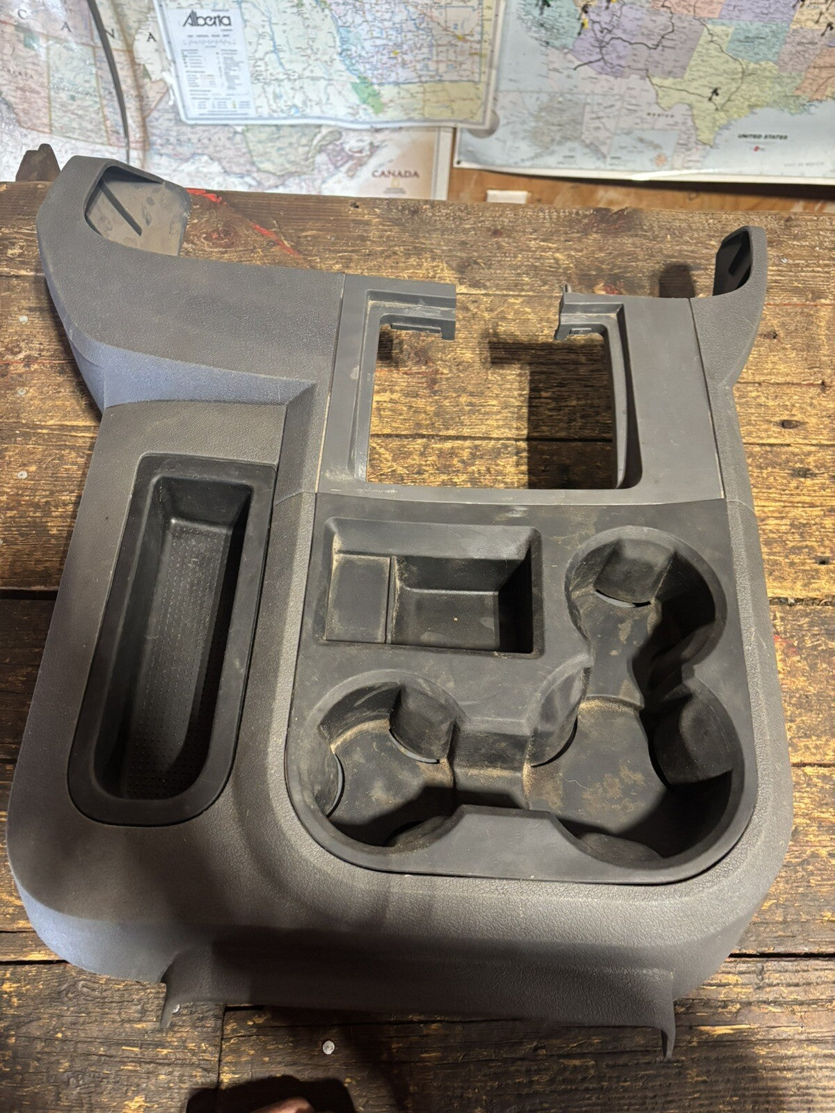 NICE 2006 - 2009 DODGE RAM MANUAL TRANSMISSION SHIFTER SURROUND CONSOLE