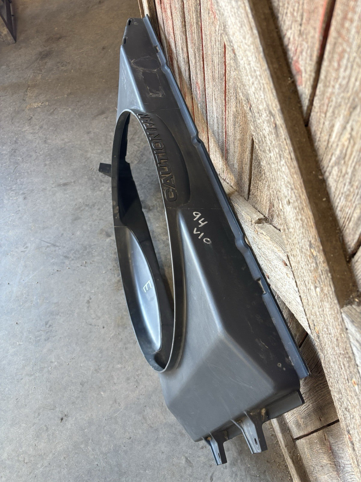 OEM 1994 - 2002 DODGE RAM 2500 3500 V10 8.0L FAN RADIATOR RAD SHROUD 52006486