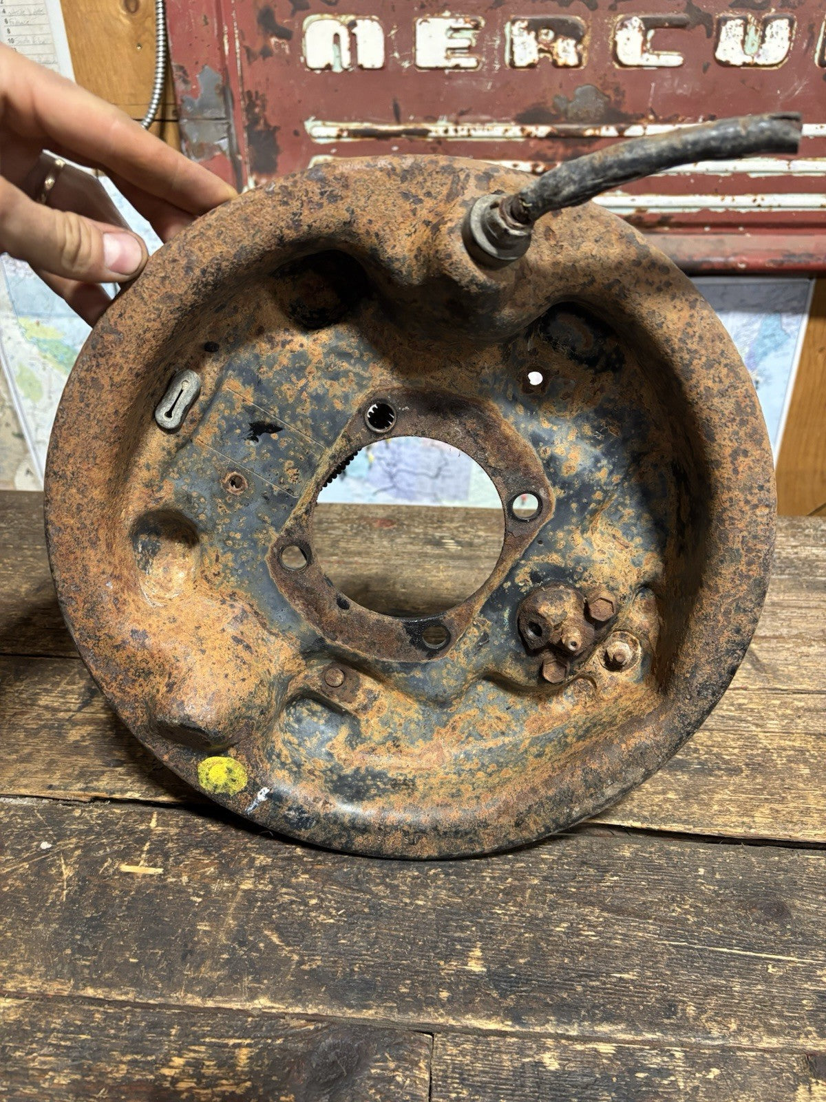 BENT 2000 2001 DODGE RAM 2500 3500 DANA80 PASSENGER SIDE BACKING PLATE 3215371-R