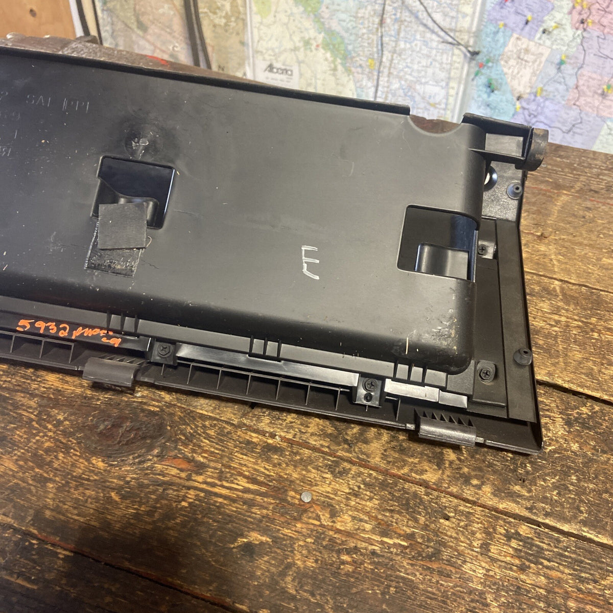 1998-2002 DODGE RAM 2500 3500 DARK GREY AGATE GLOVE BOX MINT!