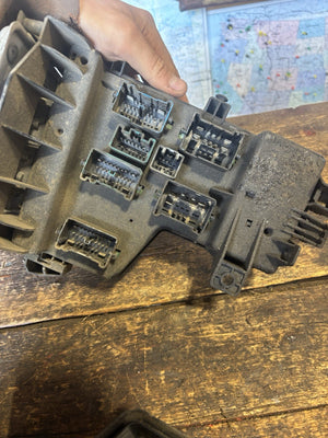 2004 DODGE RAM CUMMINS TIPM INTEGRATED POWER FUSE BOX P 05026032 Ab