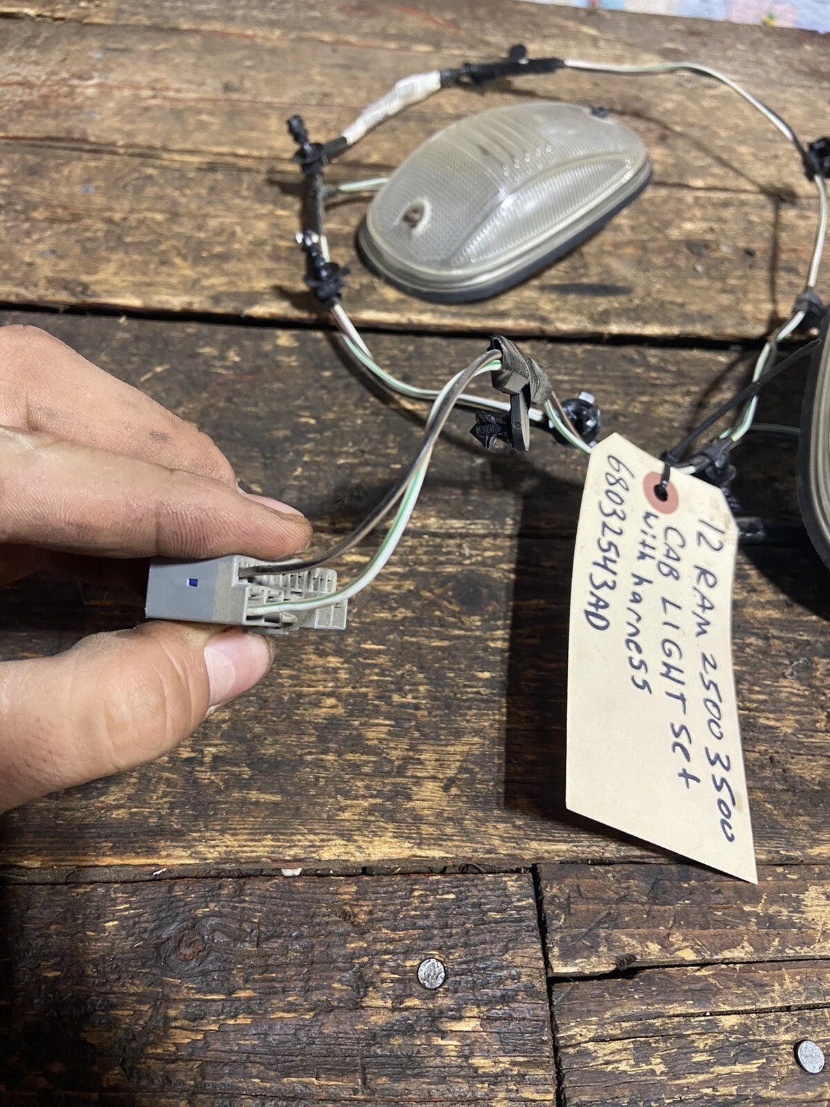 2010 - 2012 DODGE RAM 2500 3500 CAB CLEARANCE LIGHT SET WITH HARNESS 68032543AD