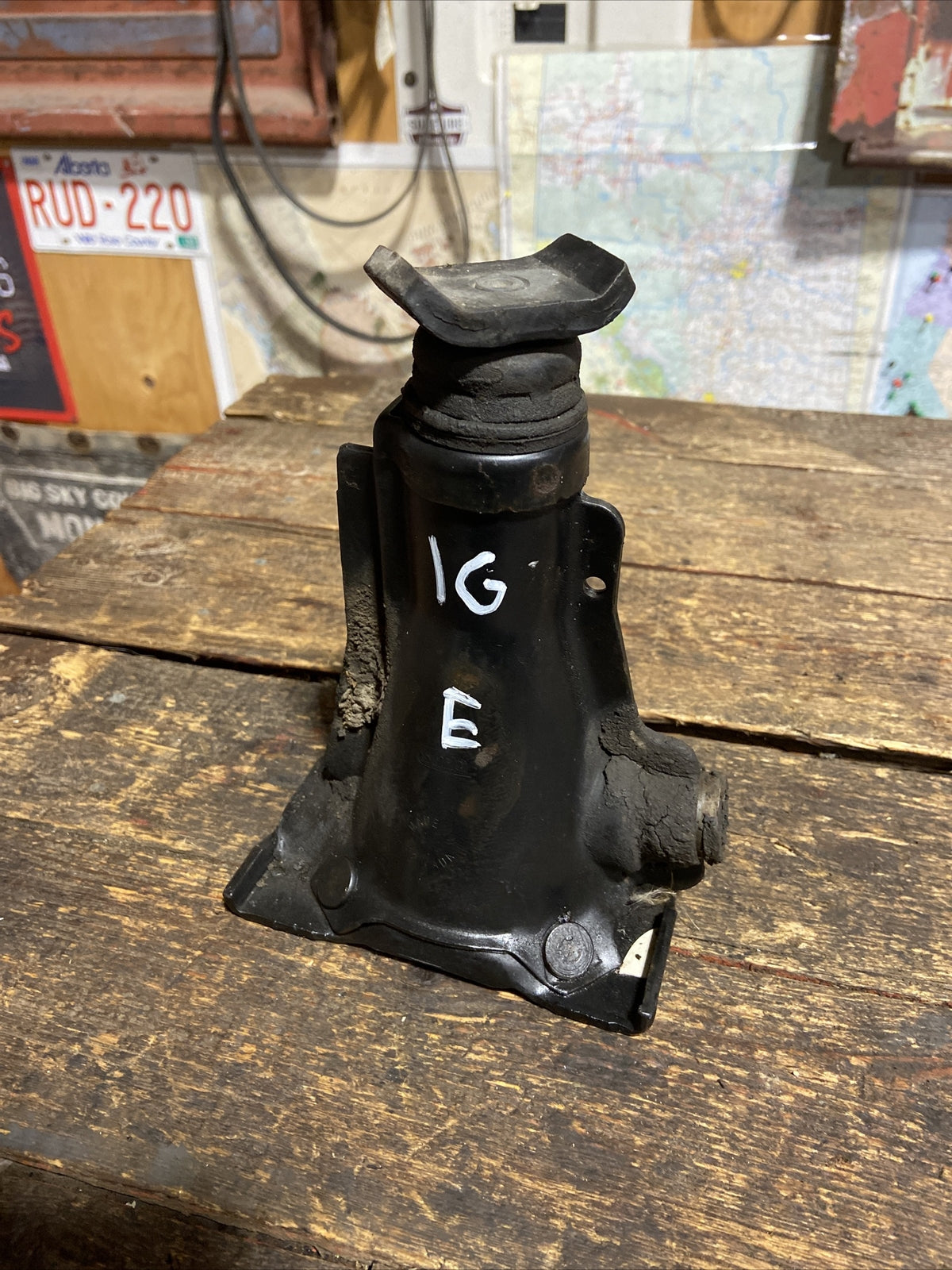 1989-1993 DODGE RAM 250 350 1ST GEN CUMMINS OEM JACK FOR CHANGING SPARE TIRE