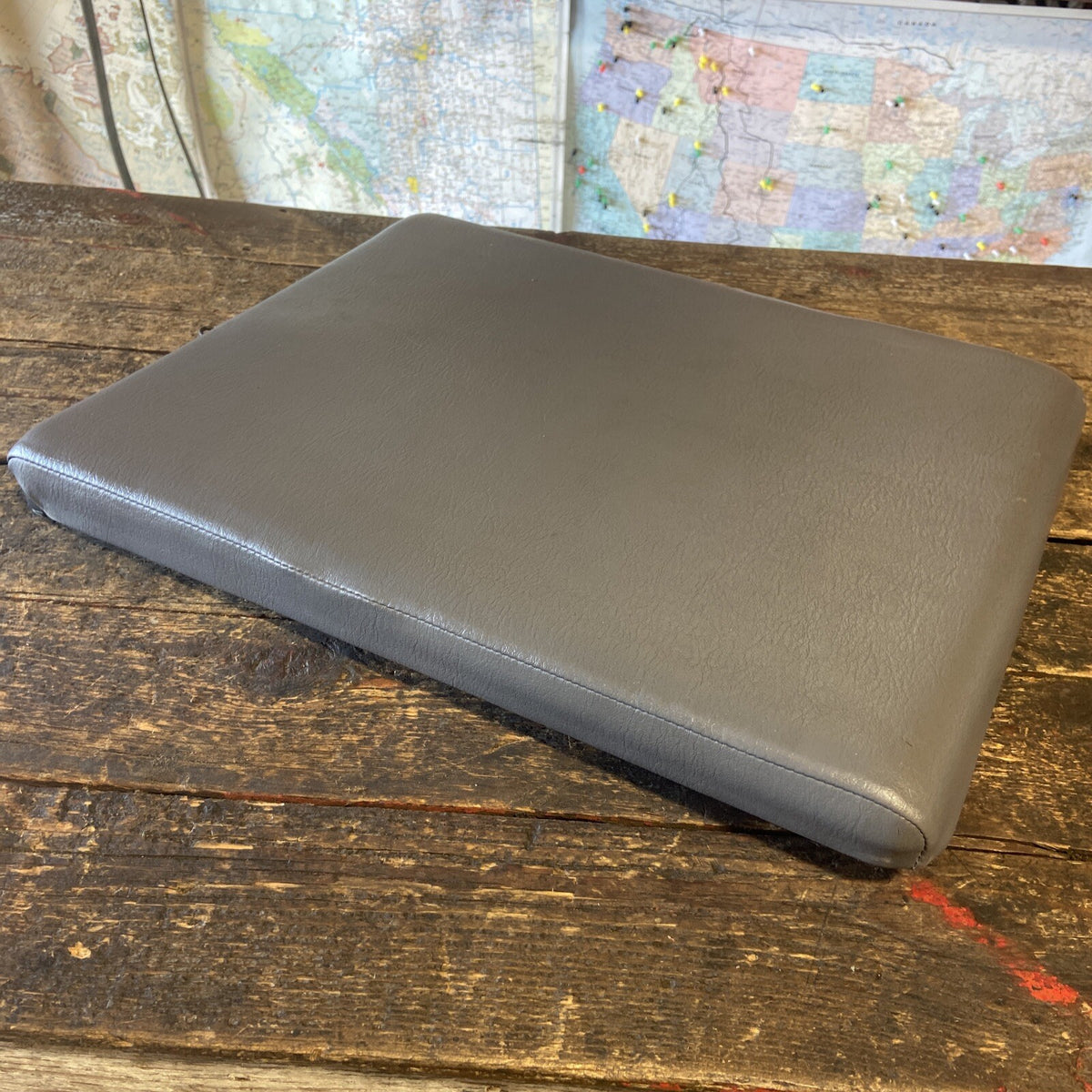 1998-2002 DODGE RAM 1500 2500 3500 LIGHT GREY MIDDLE SEAT CONSOLE LID 19X15