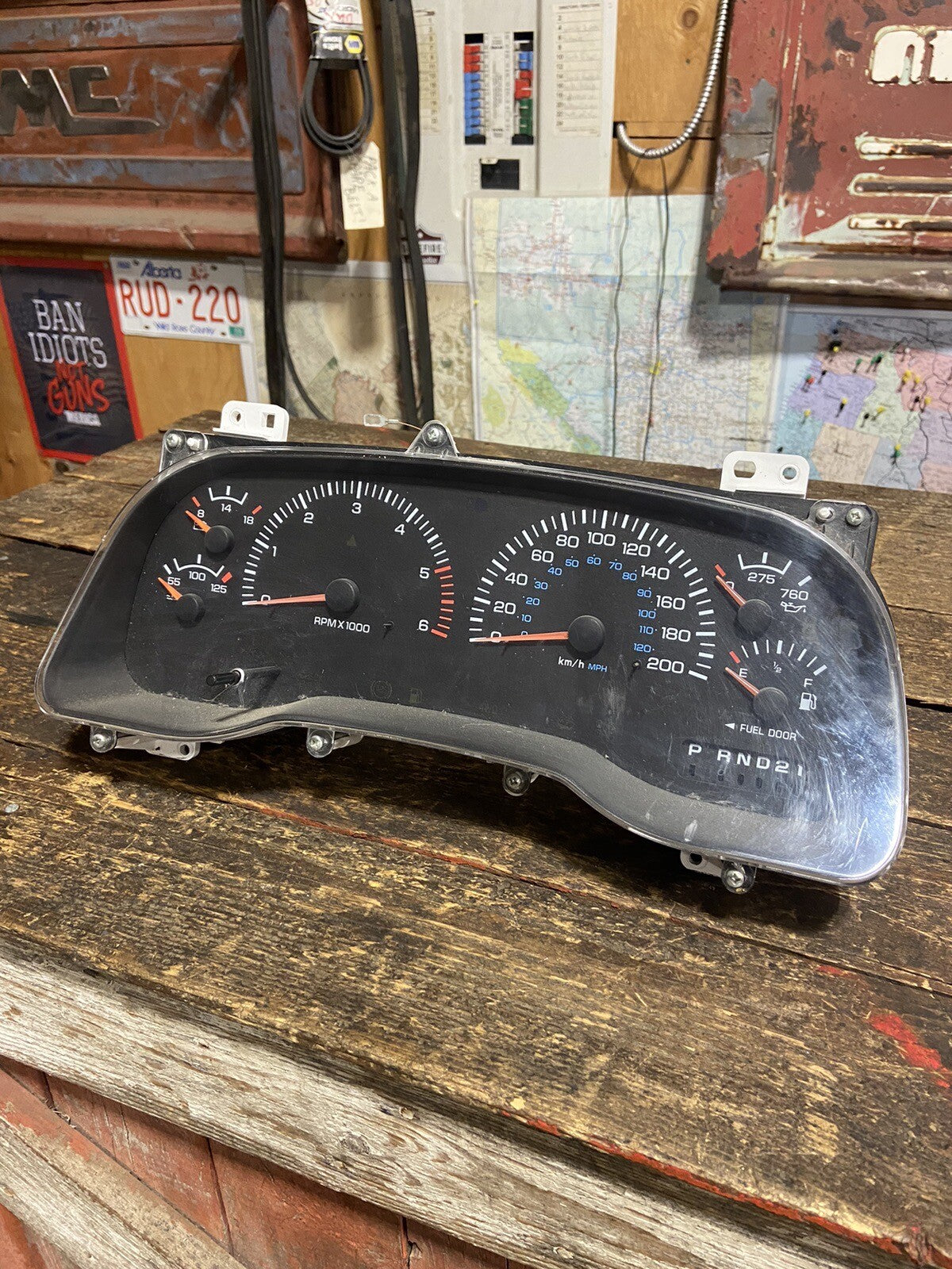 2000 DODGE RAM 1500 2500 3500 GAS AUTO INSTRUMENT GAUGE CLUSTER 281KMS 56020620