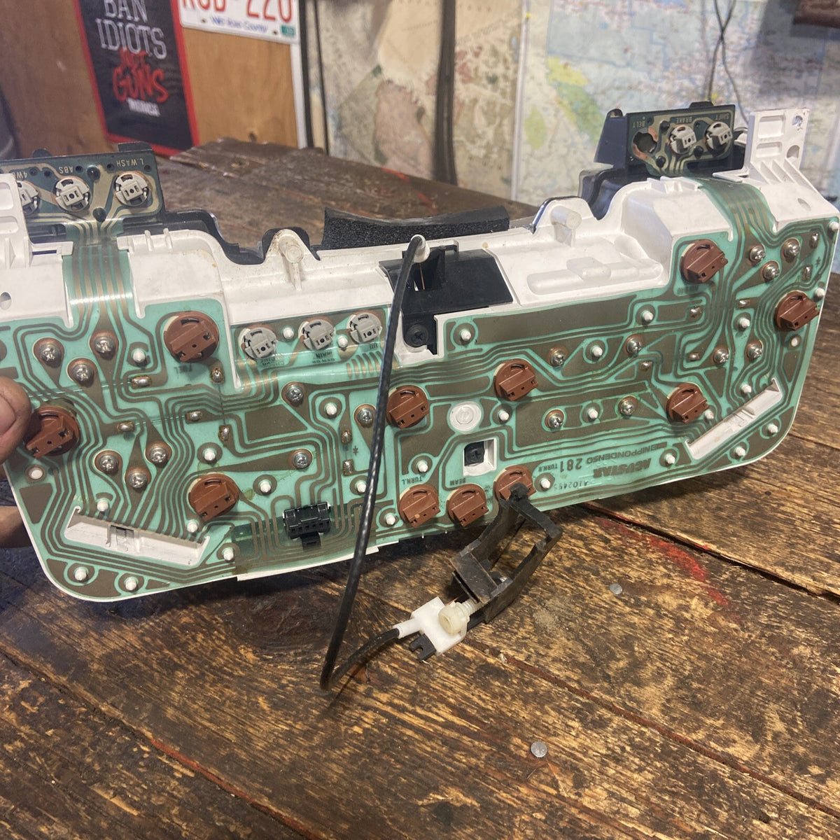 1994 1995 1996 1997 DODGE RAM 2500 3500 GAS INSTRUMENT GAUGE CLUSTER 56020112