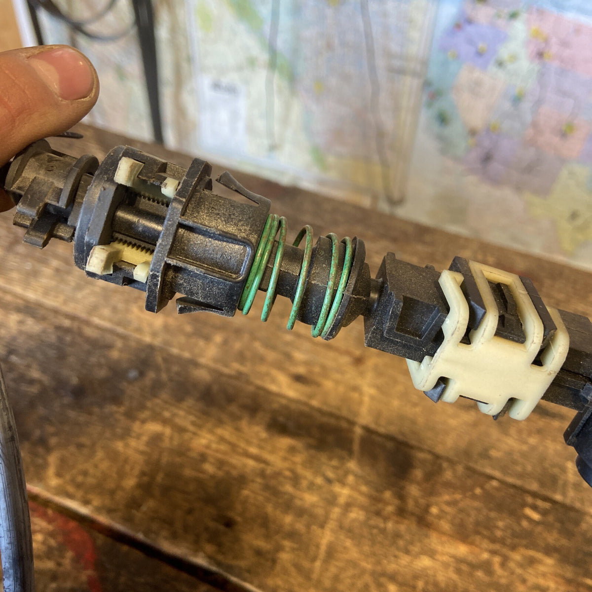 2006-2008 DODGE RAM 1500 2500 AUTOMATIC SHIFTER CABLE 52107847