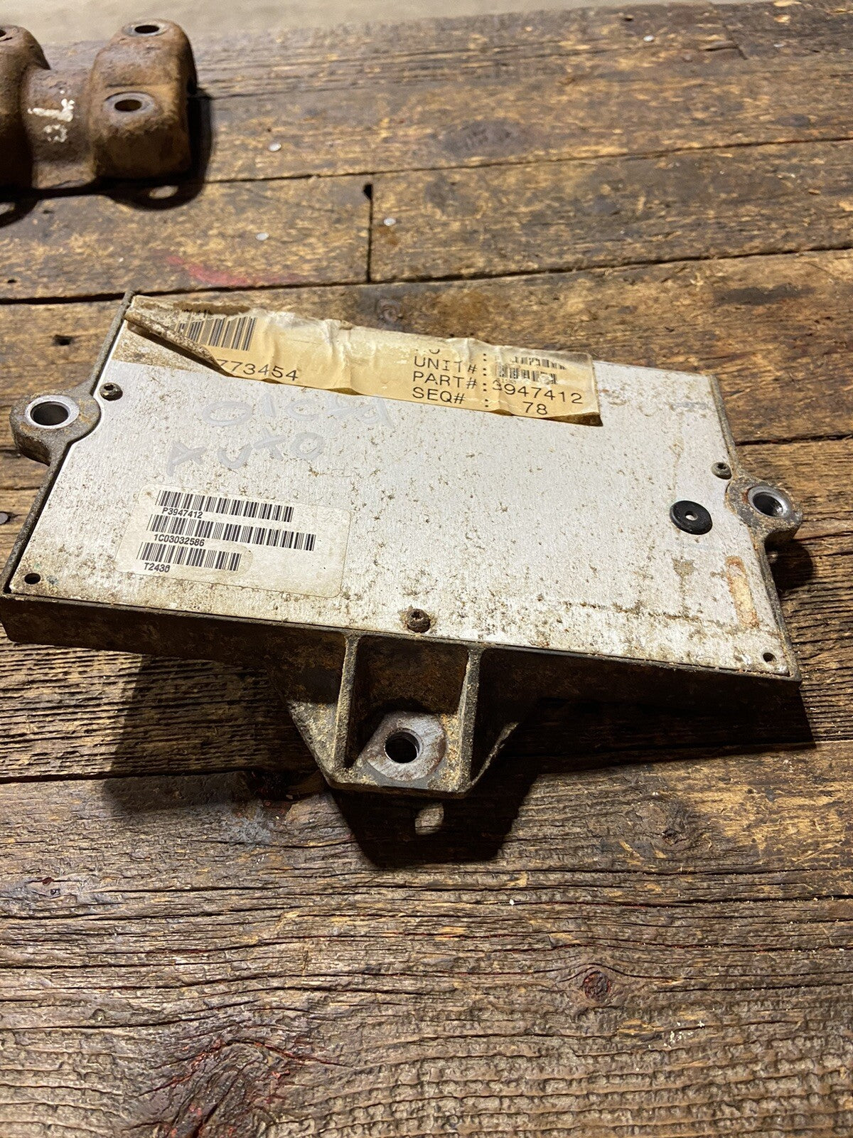 2001 DODGE RAM 2500 3500 CUMMINS ECM ECU COMPUTER ENGINE CONTROL MODULE 3947412