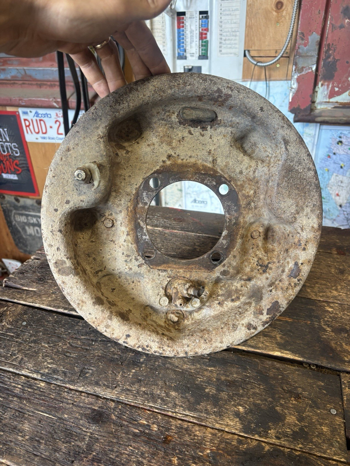 1989 -1993 1ST GEN DODGE RAM 350 DUALLY REAR BRAKE BACKING PLATE DRIVER 324912-L