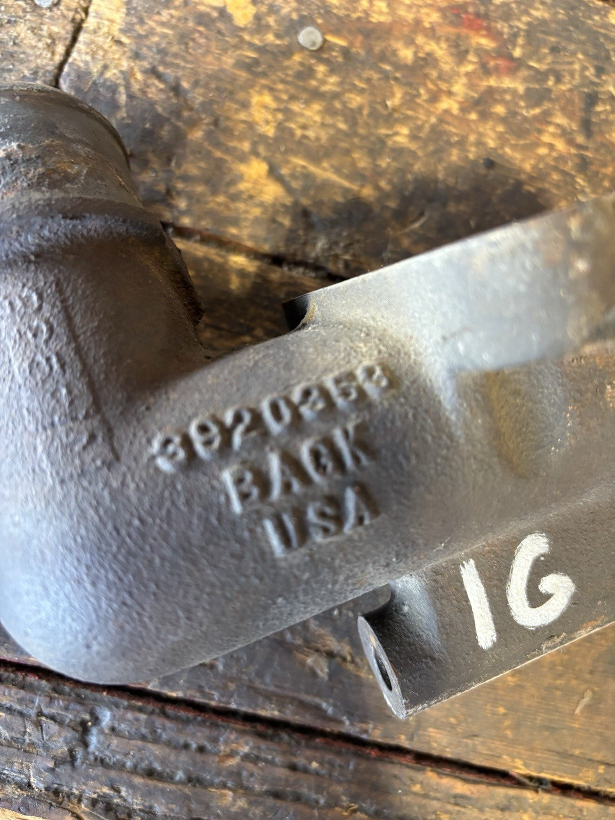 1991.5 - 1993 DODGE RAM 2500 3500 5.9L 12V CUMMINS THERMOSTAT HOUSING 3920353