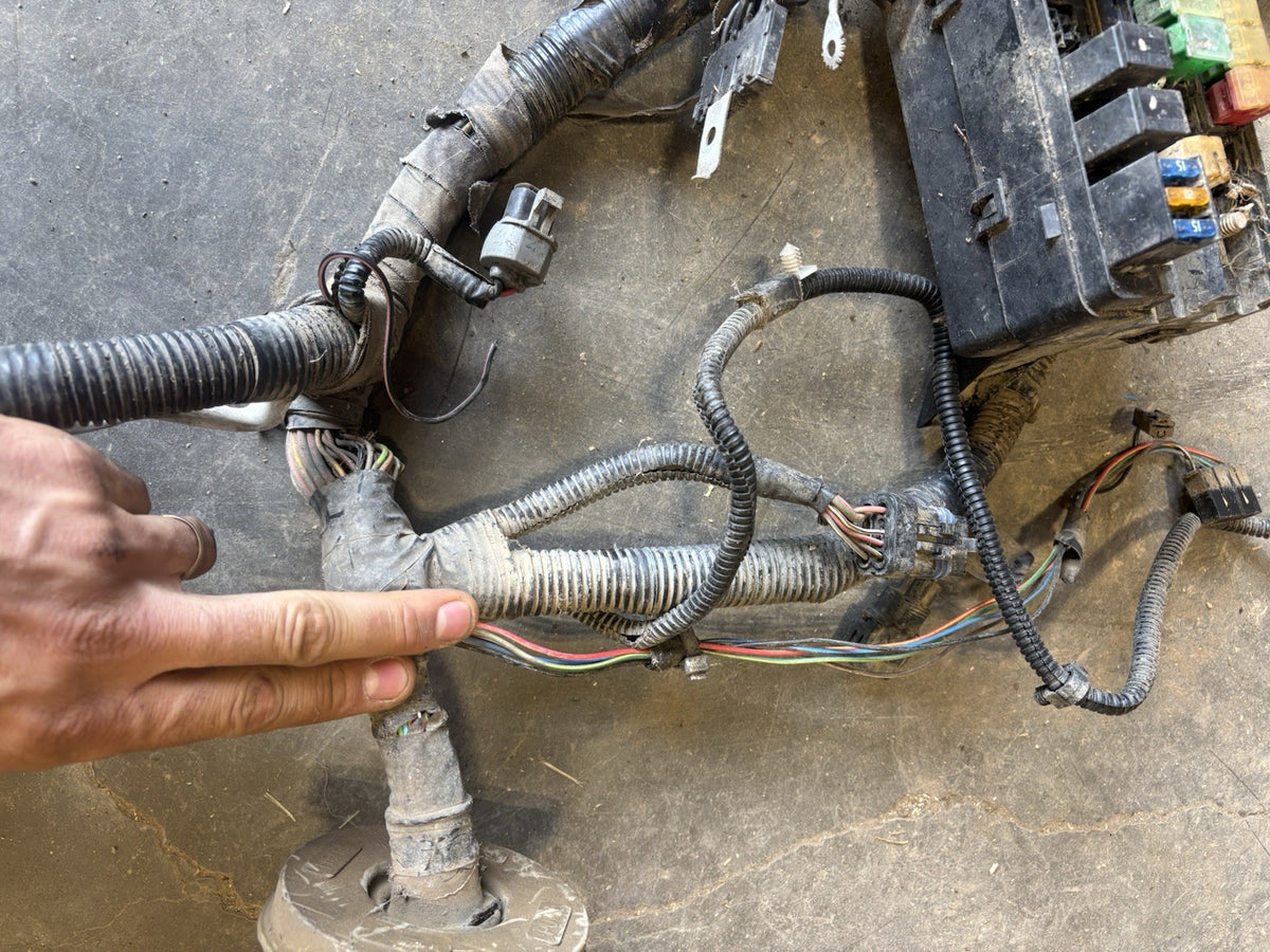 1996 DODGE RAM 2500 3500 CUMMINS ENGINE BAY HARNESS 56019489 **cut Section