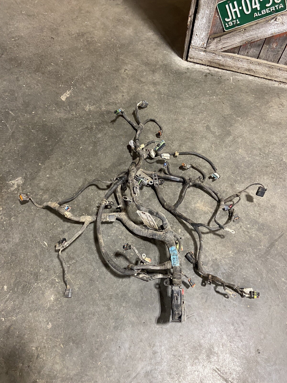 2010 DODGE RAM 2500 3500 6.7L CUMMINS FRONT HALF OF ENGINE HARNESS PN 5266138