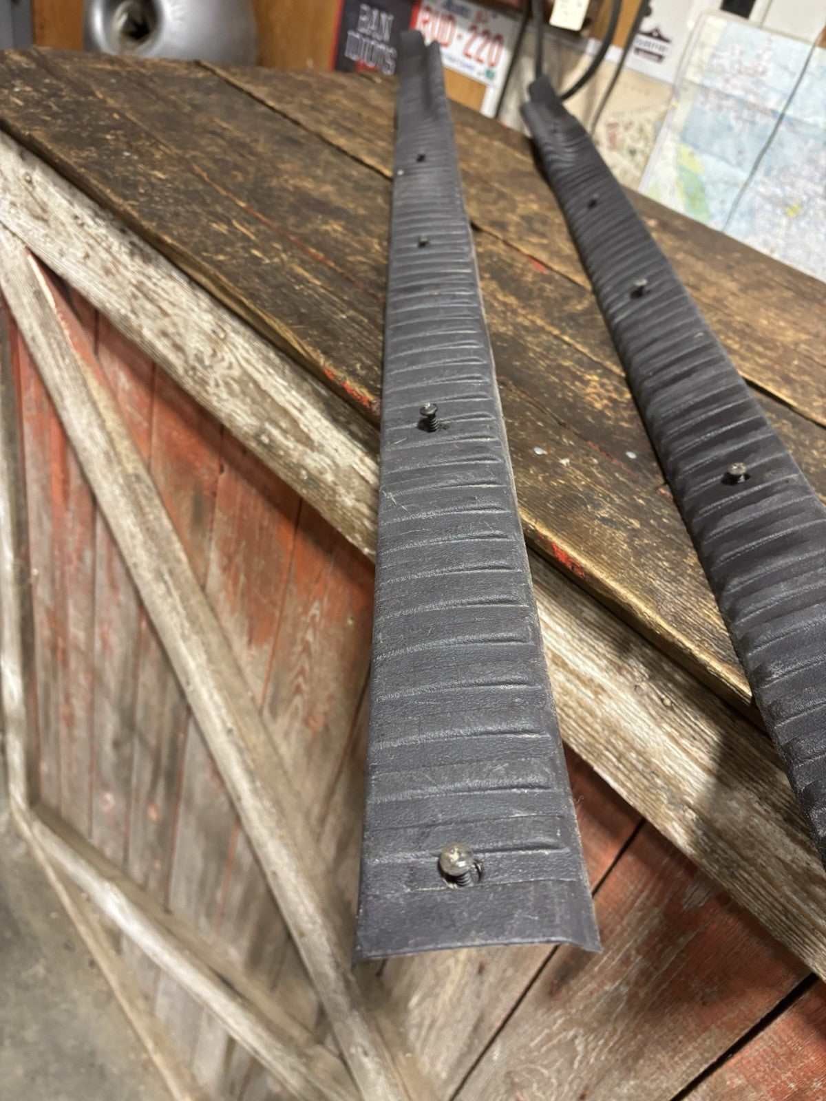 NICE 1998-2002 DODGE RAM 2500 3500 SET OF DARK GREY FLOOR TRIM FOR EXTENDED CAB