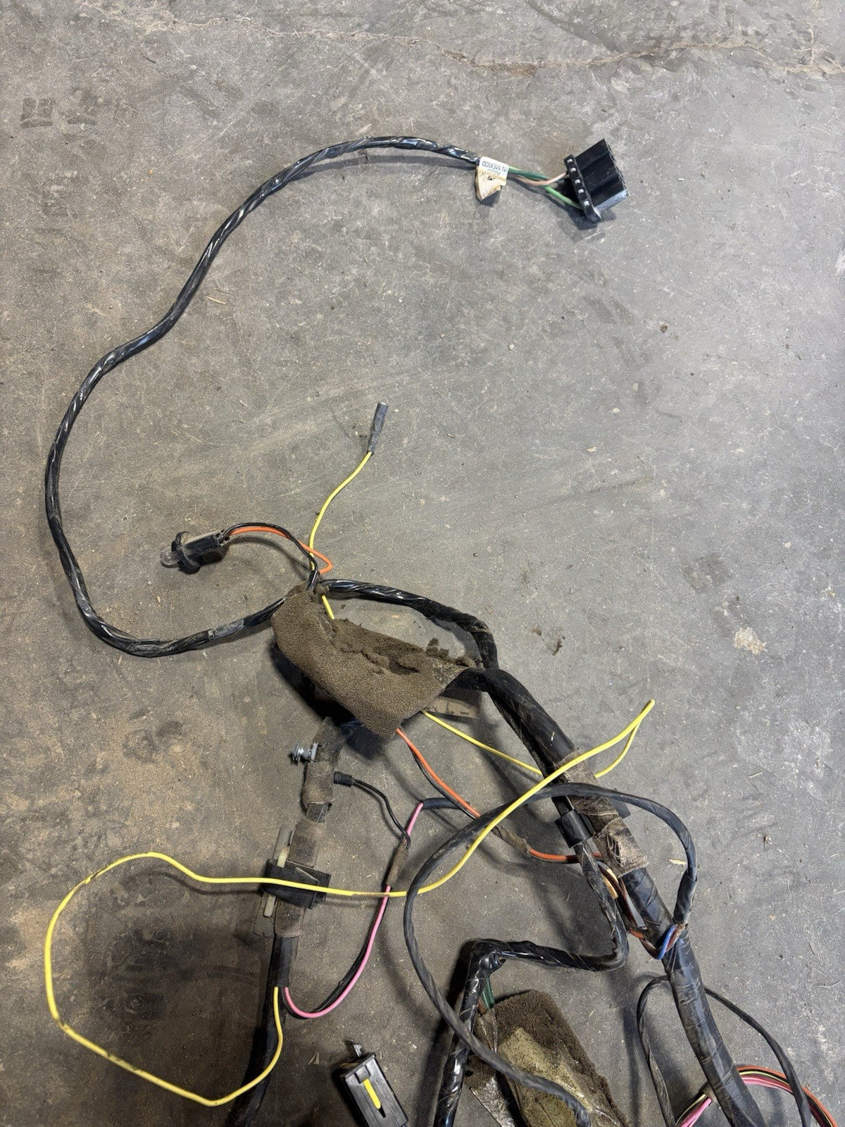 1990 DODGE RAM TRUCK GAS DASH WIRING HARNESS NO AC BASE MODEL 56004531