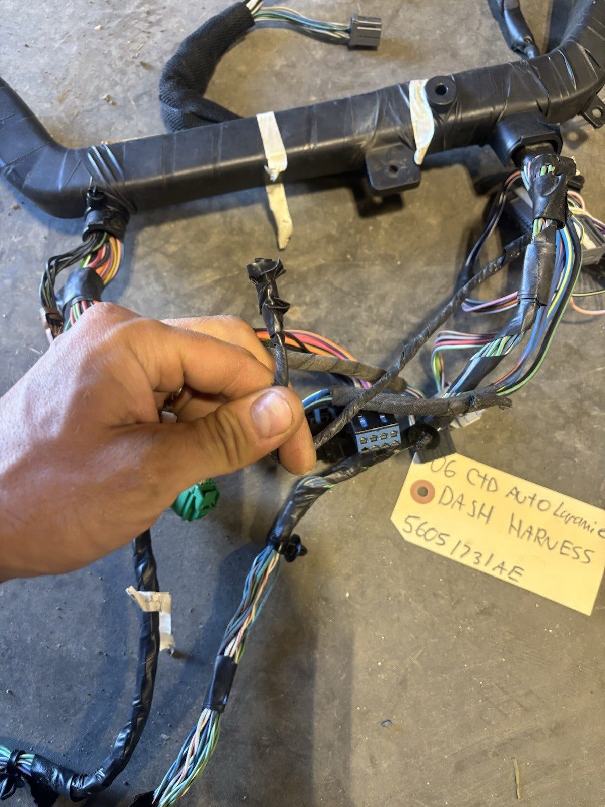 2006 2007 DODGE RAM CUMMINS AUTO DASH WIRING HARNESS LARAMIE 56051731AE