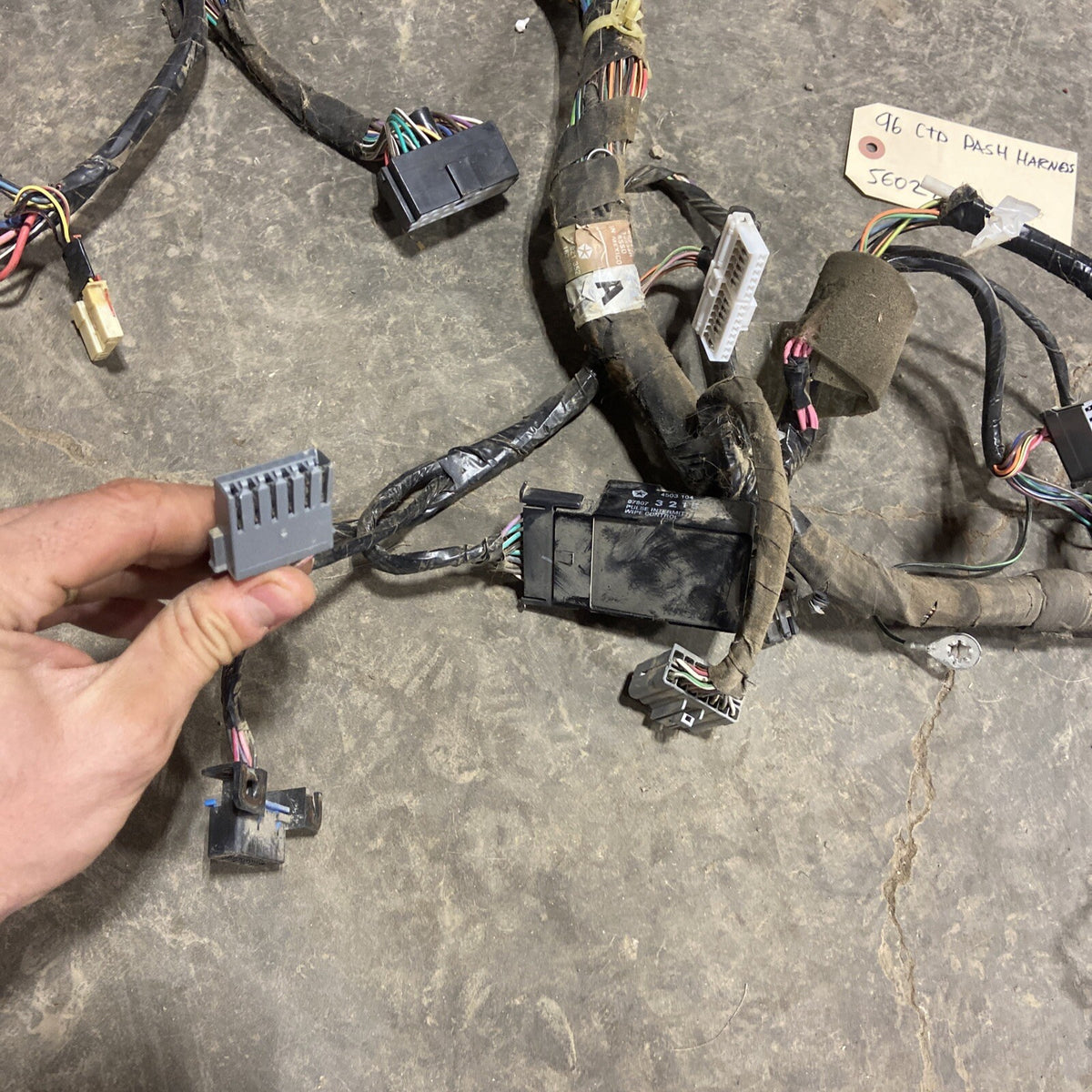 1996 DODGE RAM 2500 3500 CUMMINS AUTO DASH WIRING HARNESS 56021352