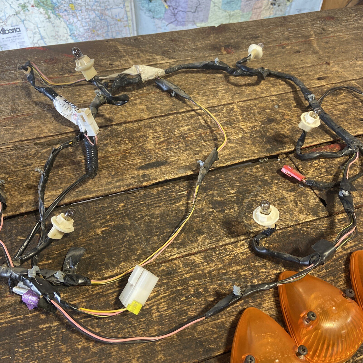 1994-1997 DODGE RAM 2500 3500 CAB CLEARANCE LIGHTS &amp; HARNESS 56020284