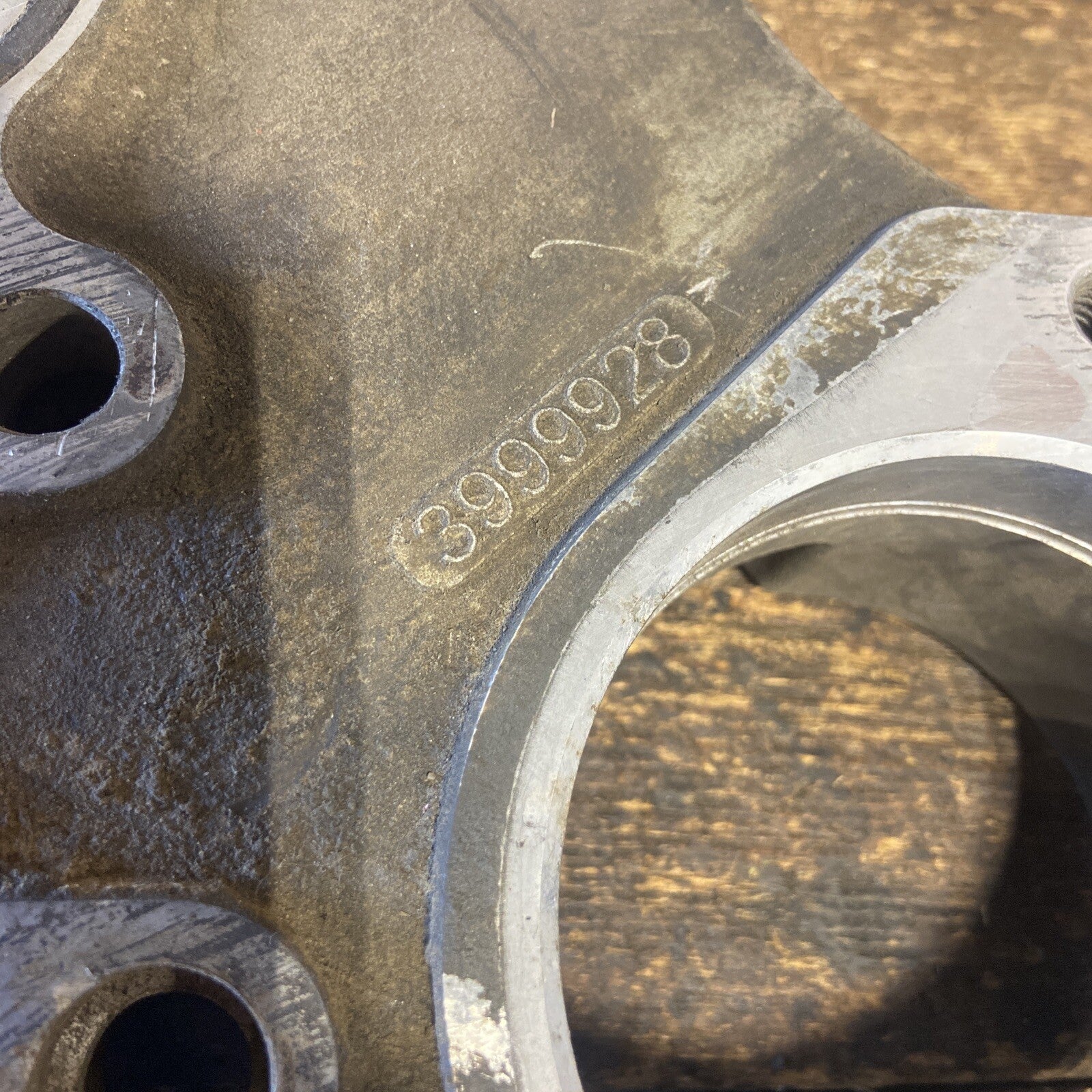 2003 - 2007 DODGE RAM 2500 3500 CUMMINS ADAPTER PLATE FLYWHEEL HOUSING 3999928