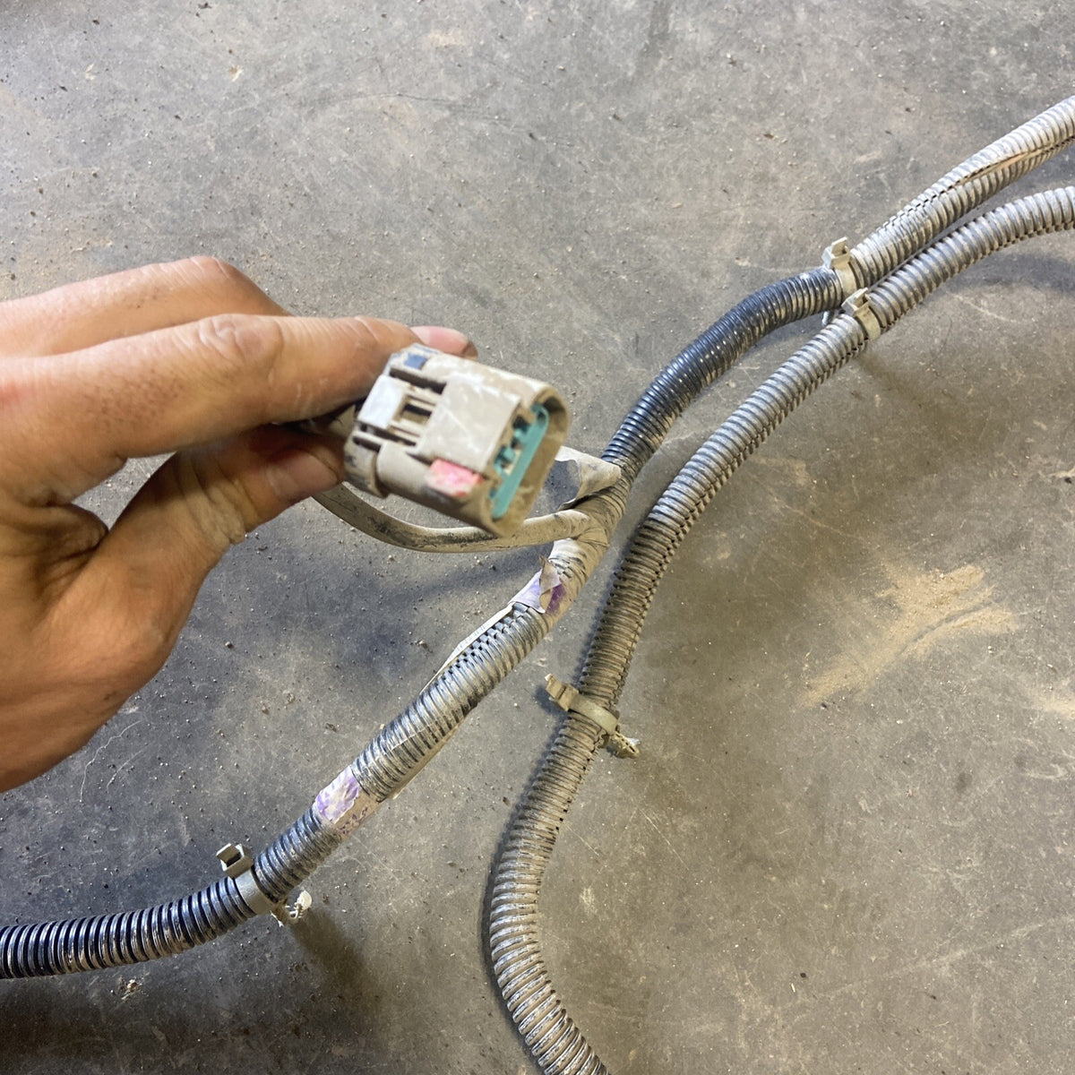 2001 2002 Dodge Ram 2500/3500 Frame Wiring Harness Ext SB Or Ext Lb 56045518AD