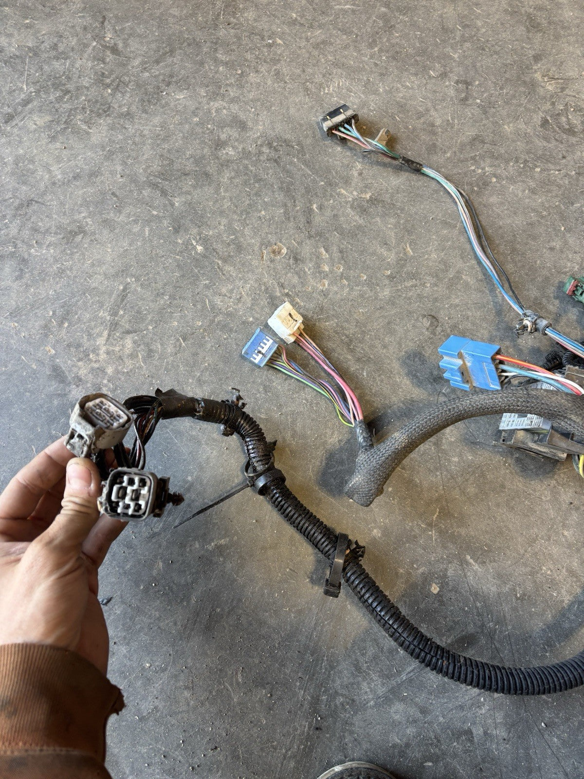 1998 DODGE RAM 2500 3500 12V 5.9L CUMMINS ENGINE BAY HARNESS 56045101AE