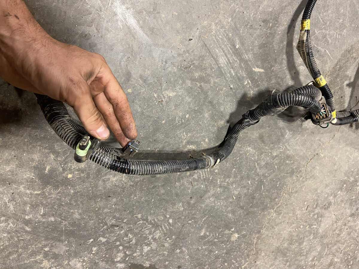 2001 DODGE RAM 24V CUMMINS AUTOMATIC COMPLETE ENGINE PCM / TRANS HARNESS 3947201