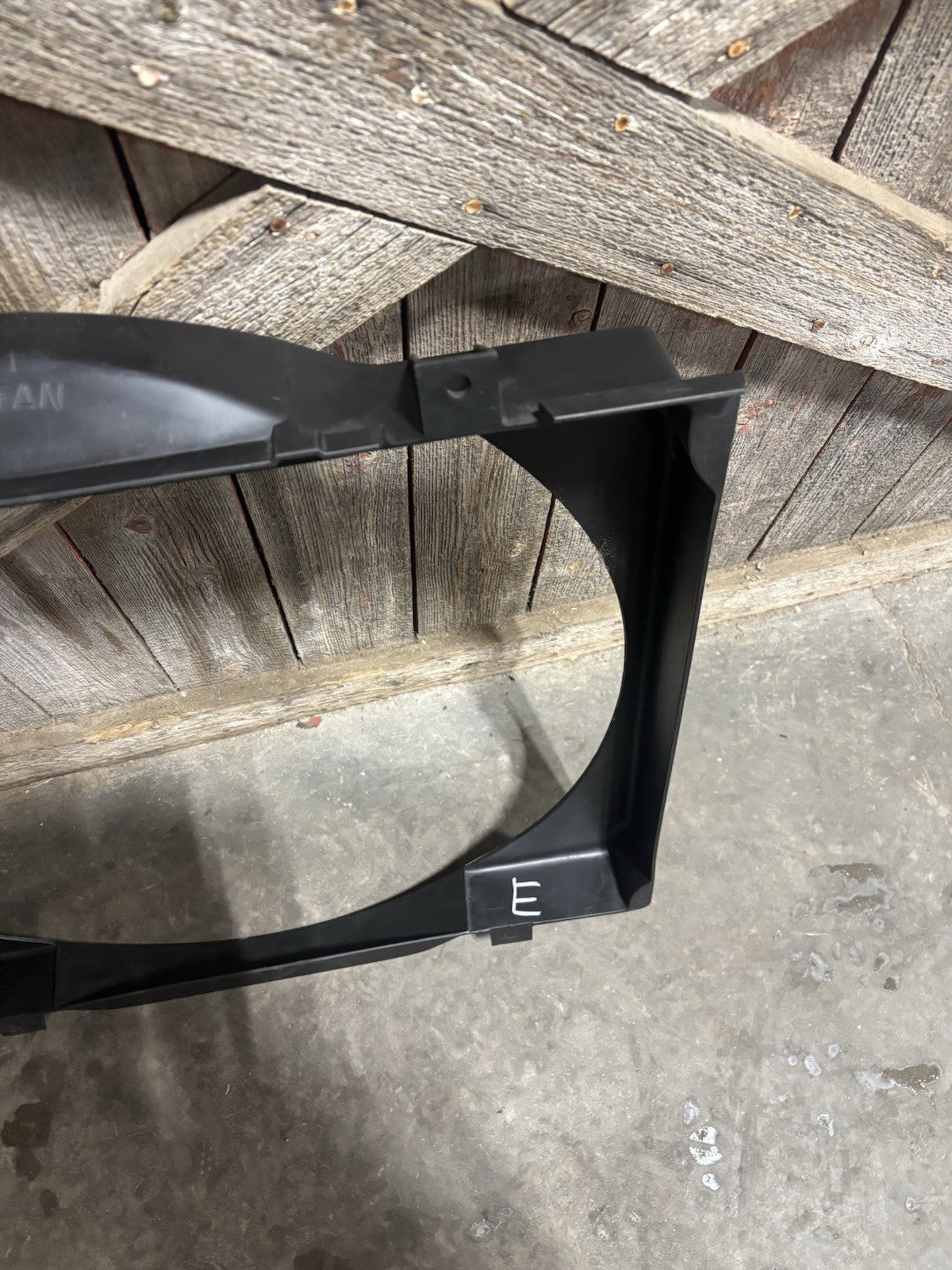 1991.5 1992 1993 DODGE RAM 250 350 1ST GEN CUMMINS INTERCOOLED OEM FAN SHROUD