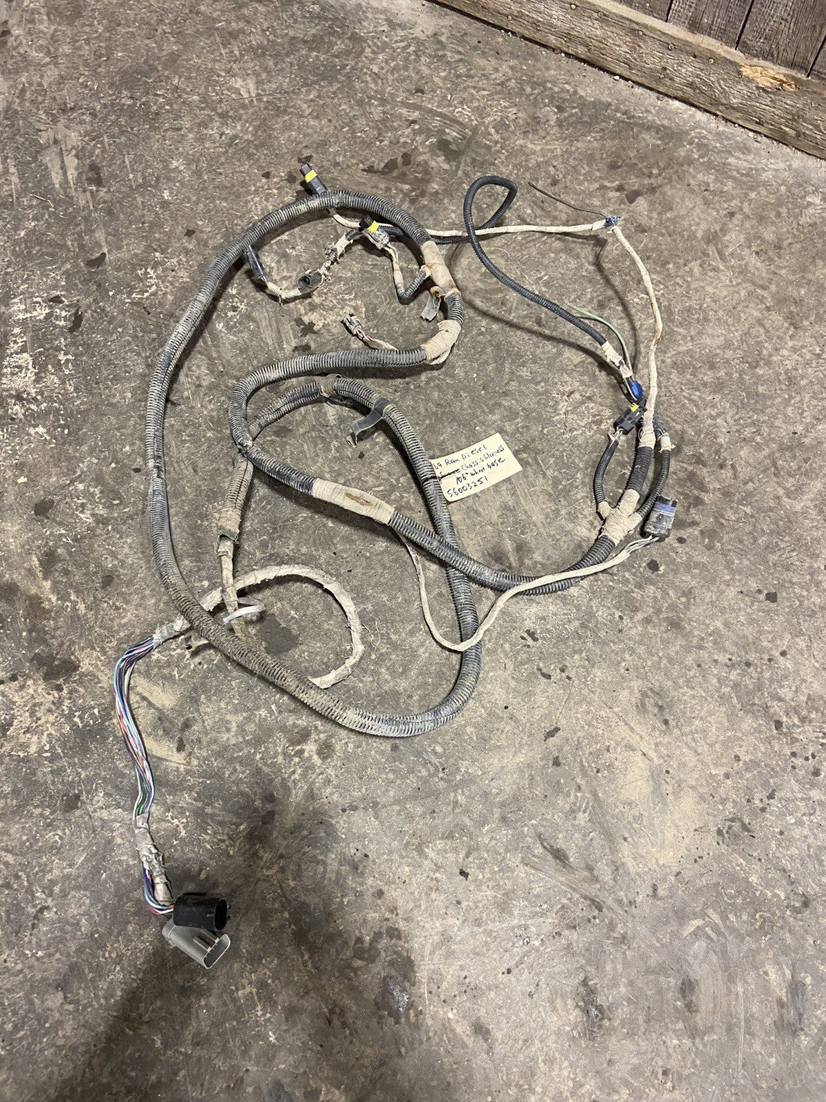 1989 DODGE RAM 250 350 CUMMINS FRAME CHASSIS HARNESS 106&quot; WHEEL BASE 56003251