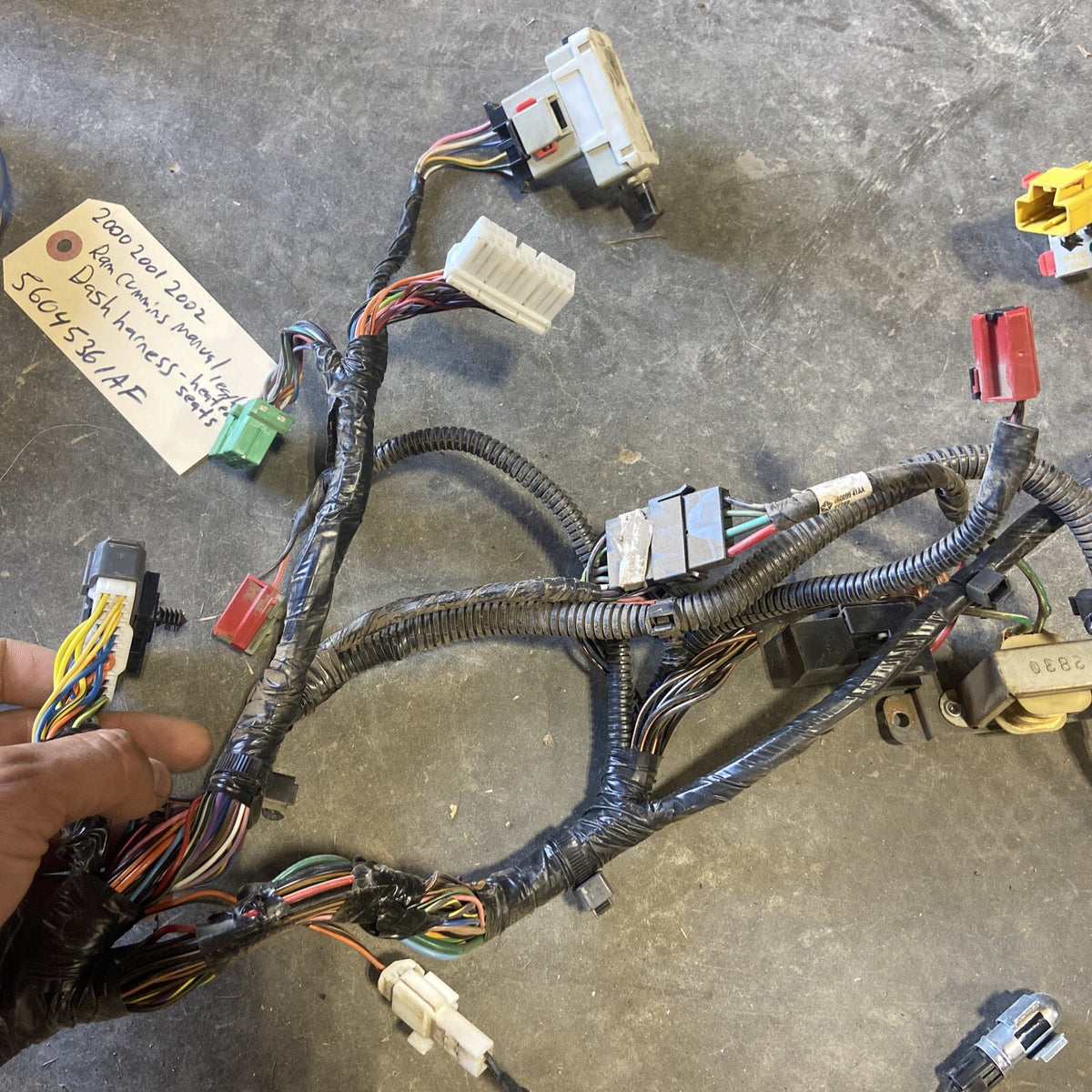 2000 - 2002 DODGE RAM CUMMINS MANUAL DASH WIRING HARNESS HEATED SEATS 56045361AF
