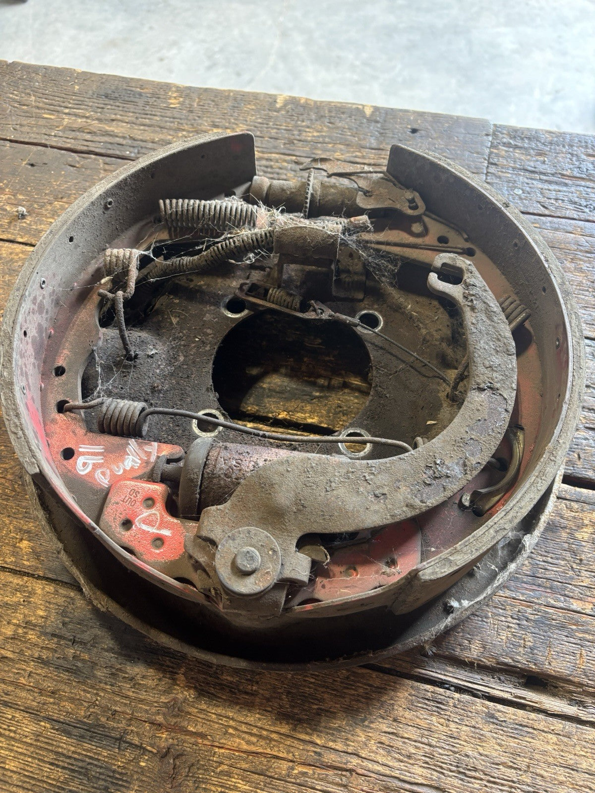 1989 -1993 1ST GEN DODGE RAM 350 DUALLY BRAKE BACKING PLATE PASSENGER 324913-R