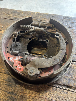 1989 -1993 1ST GEN DODGE RAM 350 DUALLY BRAKE BACKING PLATE PASSENGER 324913-R
