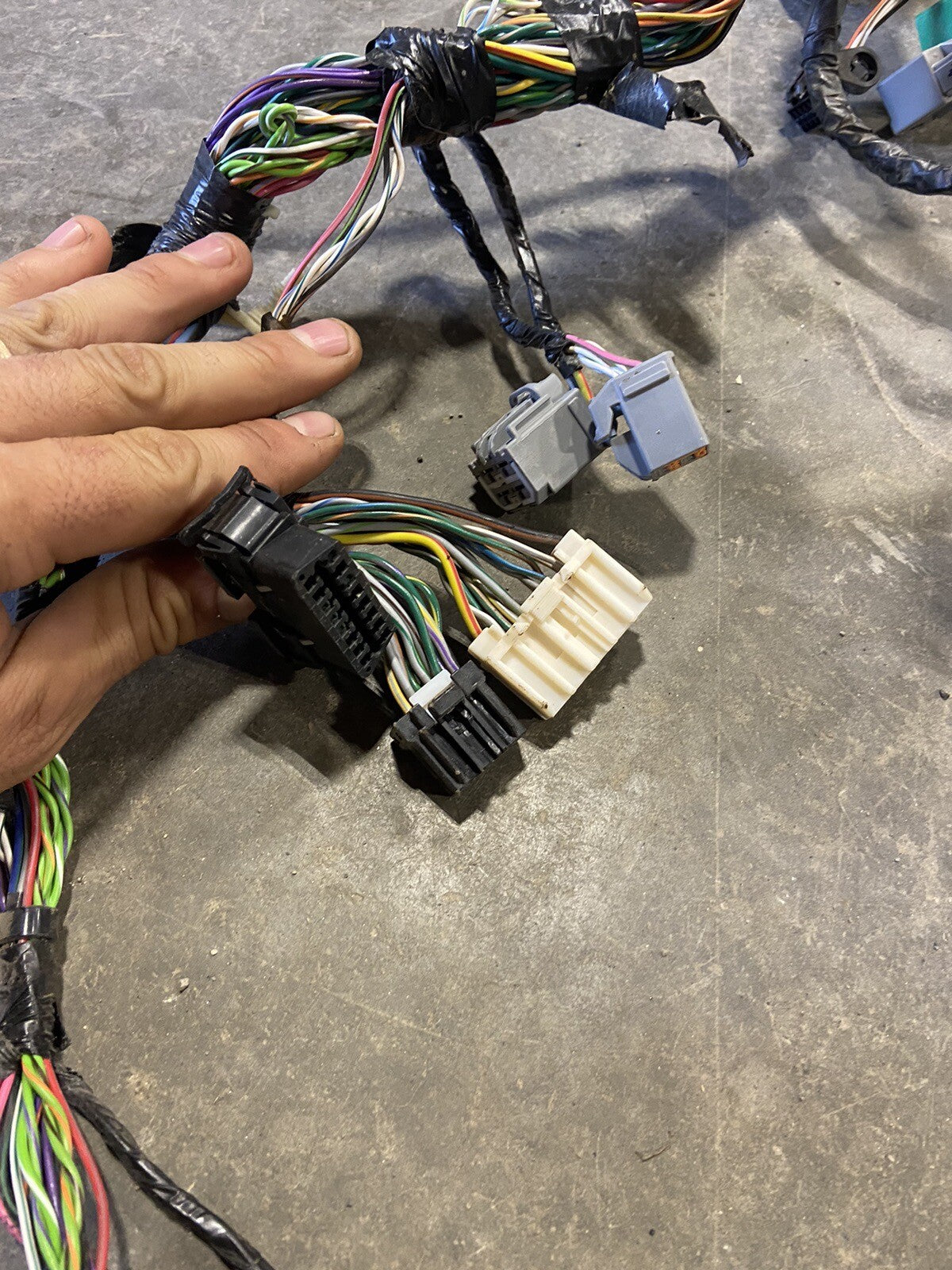 2010 DODGE RAM 2500 3500 CUMMINS LARAMIE AUTOMATI DASH WIRING HARNESS 68047007AD