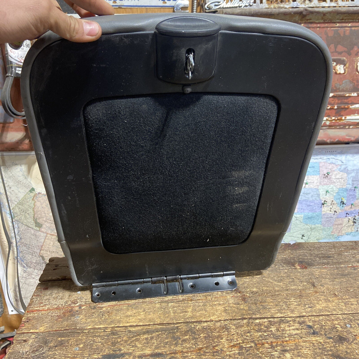 2006 - 2009 DODGE RAM 1500 2500 3500 CUMMINS CENTER CONSOLE LID GREY