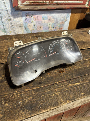 2001 2002 DODGE RAM 2500 3500 CUMMINS INSTRUMENT GAUGE CLUSTER 530km 56045790AD