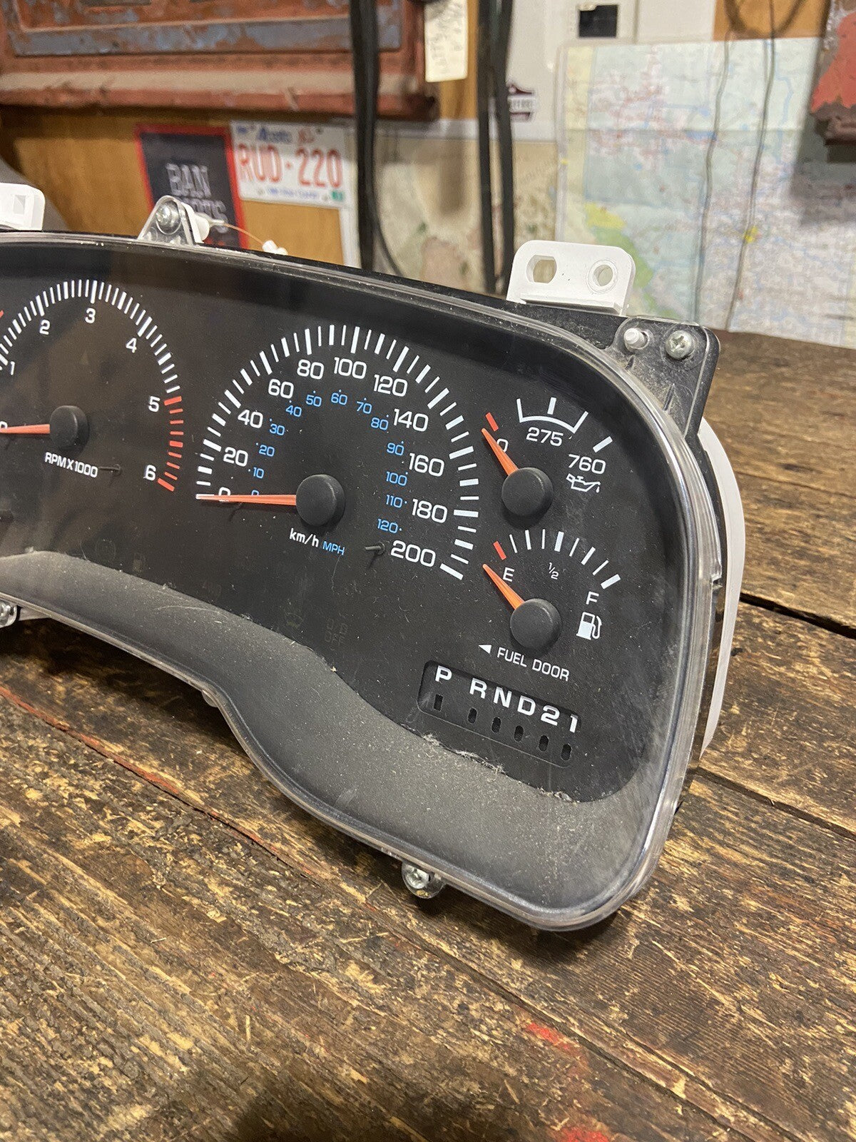 2000 DODGE RAM 1500 2500 3500 GAS AUTO INSTRUMENT GAUGE CLUSTER 281KMS 56020620
