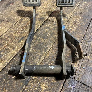 1ST GEN DODGE 1989 -1993 RAM 150 250 350 MANUAL CLUTCH BRAKE PEDAL SET