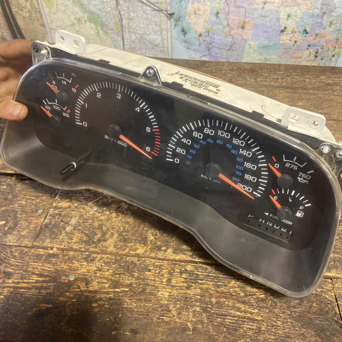 1999 2000 DODGE RAM 1500 2500 3500 GAS AUTO INSTRUMENT GAUGE CLUSTER 56020620