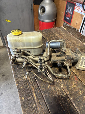 HYDROBOOST UNIT 2001 2002 DODGE RAM 2500/3500 5.9L CUMMINS 52010300AA