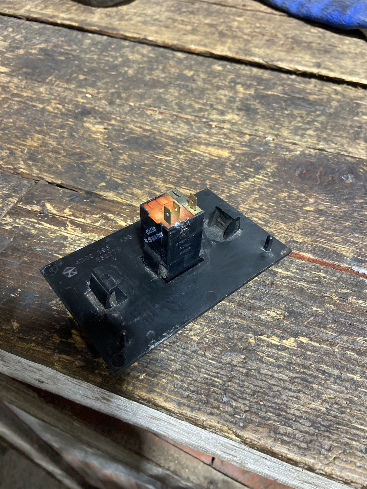 1989-1993 DODGE RAM 150 250 350 CARGO LIGHT SWITCH 1ST GEN CUMMINS 4360193