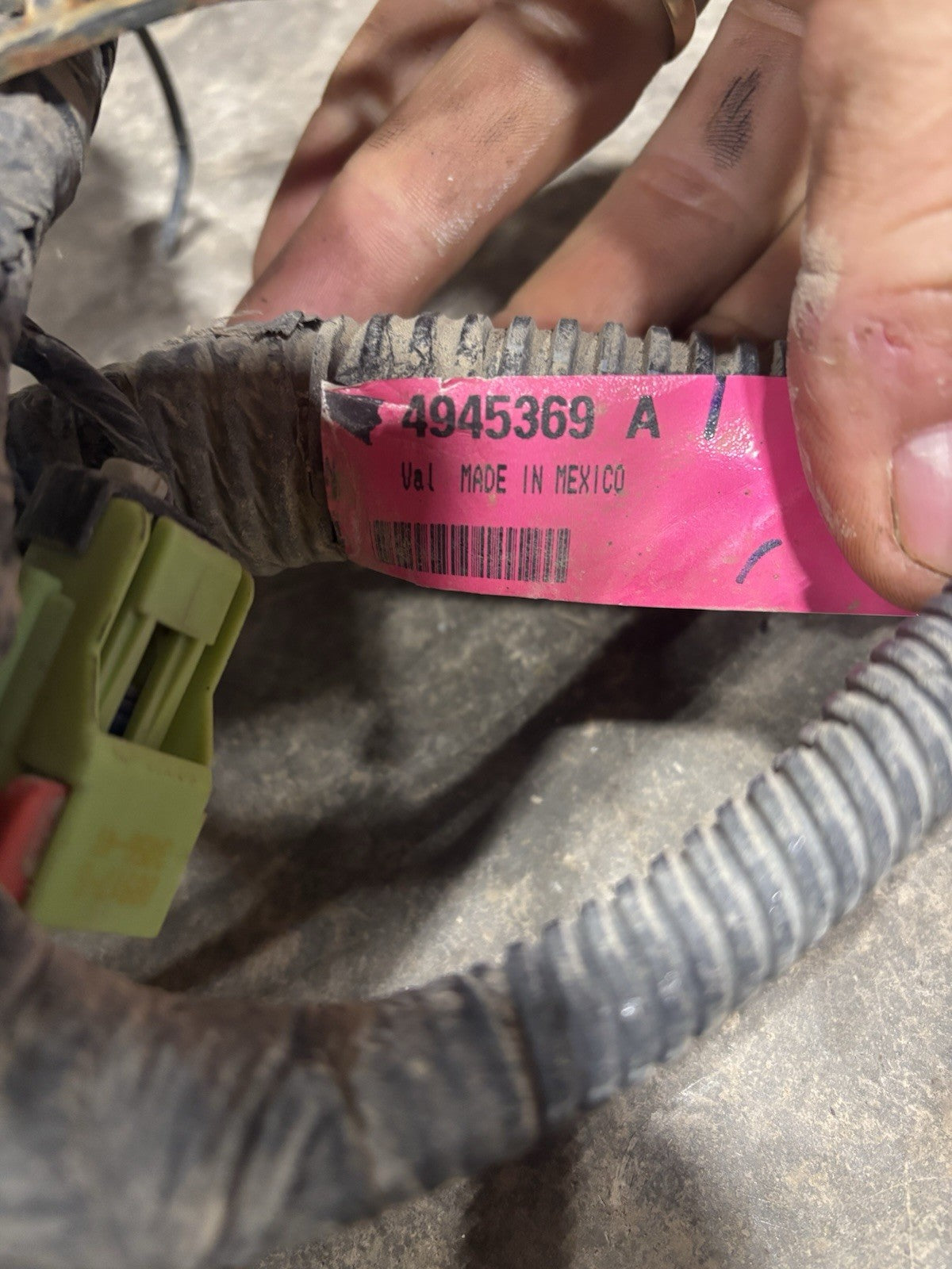 2007 .5 DODGE RAM 6.7L AUTOMATIC COMPLETE ENGINE HARNESS PN 4946123 4945369