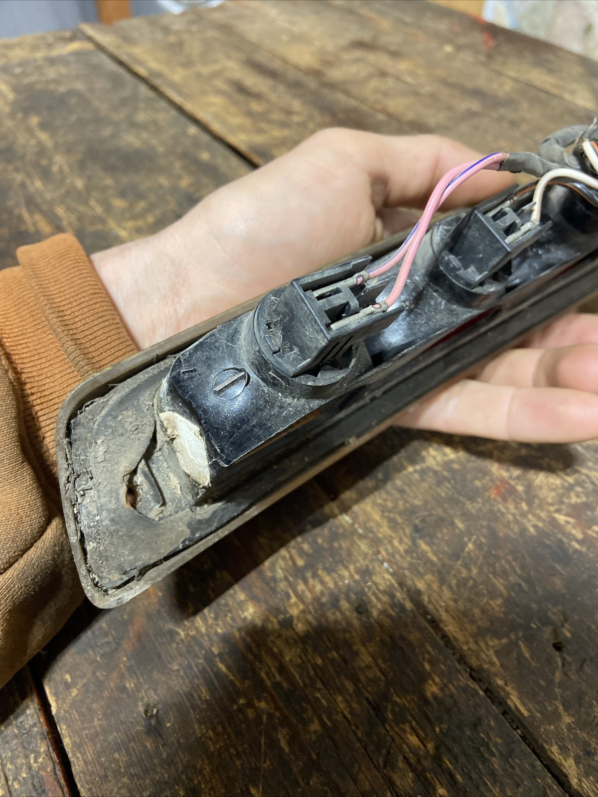 1994-2002 2ND GEN DODGE RAM 1500/2500/3500 3RD BRAKE LIGHT 