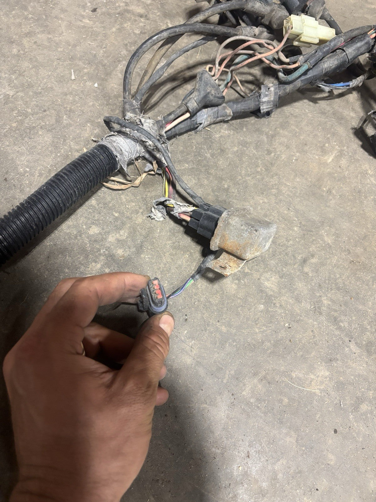 1991 DODGE RAM 250 350 CUMMINS AUTO NON IC NO OD ENGINE BAY HARNESS 56016316