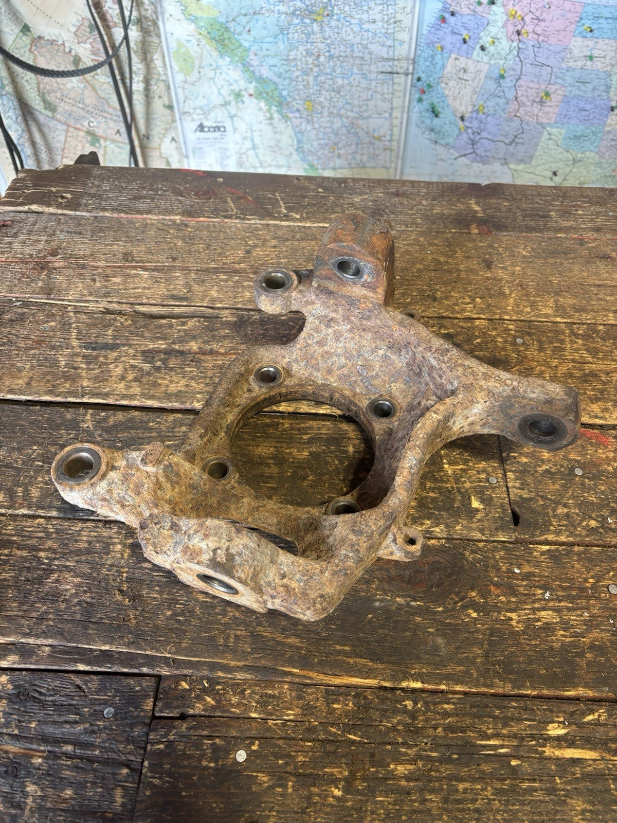 DRIVER SIDE STEERING KNUCKLE 99-02 DANA 60 DODGE RAM 2500/3500 CUMMINS OR GAS