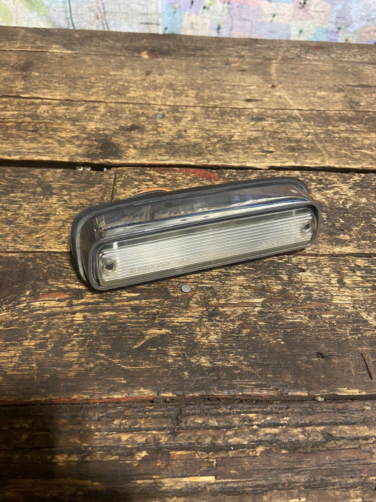 1ST GEN DODGE 1989-1993 RAM 150 250 350 REGULAR CAB 3RD BRAKE LIGHT 4357562