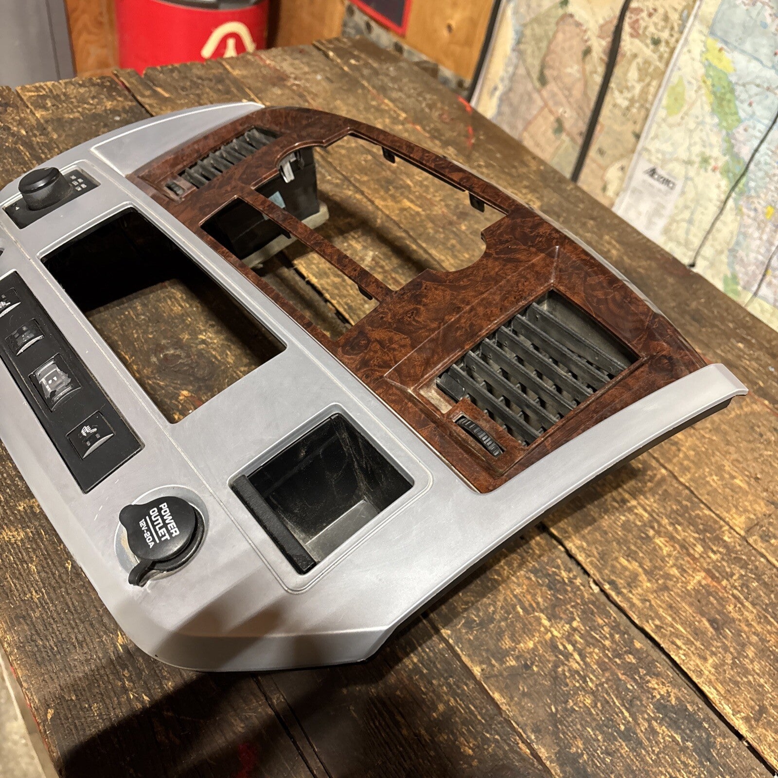 Oem Nice! 2006 - 2009 DODGE RAM WOODGRAIN CENTER DASH BEZEL SURROUND LARAMIE