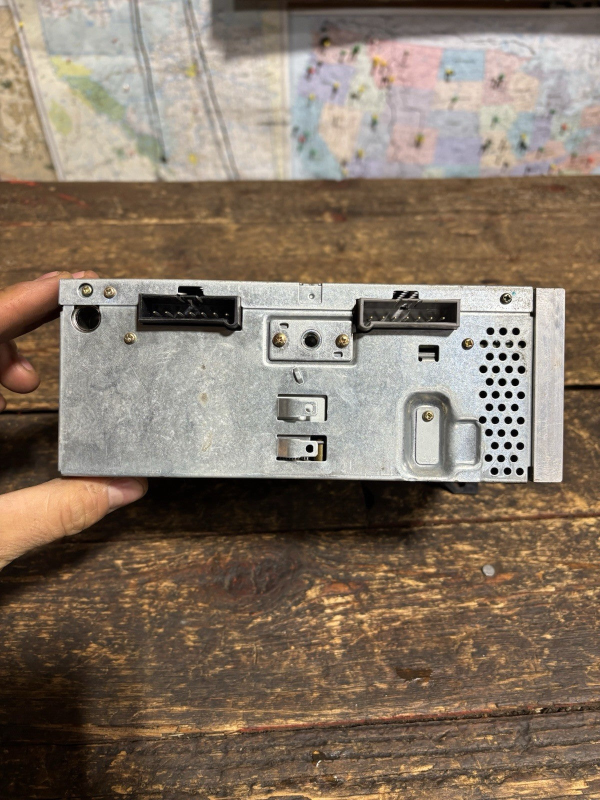 1994 - 2002 DODGE RAM 1500 2500 3500 OEM RADIO CD PLAYER P04704373