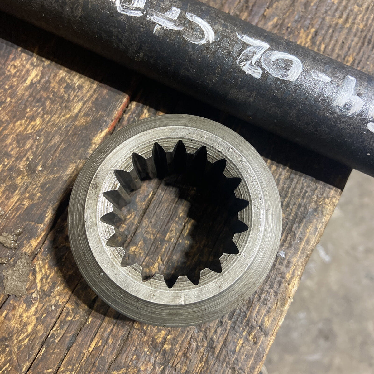 1999-2001 DODGE RAM 2500 3500 DANA 60 INTERMEDIATE AXLE WITH COLLAR