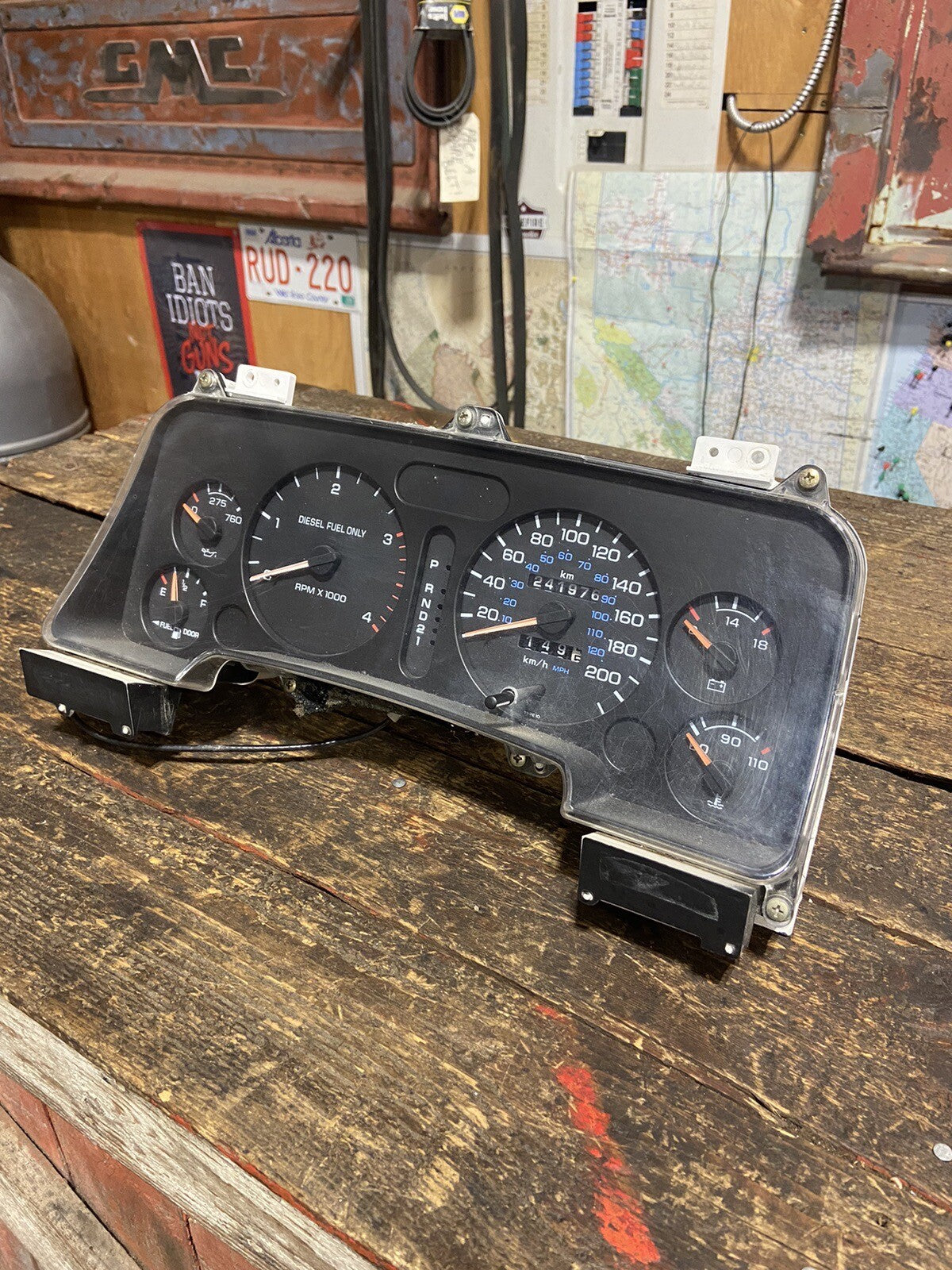 1994 - 1997 DODGE RAM 2500 3500 CUMMINS INSTRUMENT GAUGE CLUSTER 241KMS 56020114