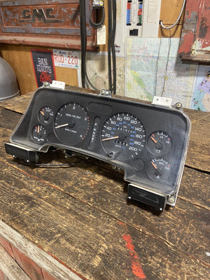 1994 - 1997 DODGE RAM 2500 3500 CUMMINS INSTRUMENT GAUGE CLUSTER 241KMS 56020114