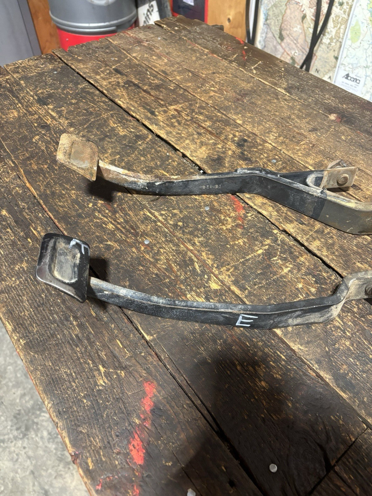 1994-1997 DODGE RAM 1500 2500 3500 CLUTCH & BRAKE PEDAL SET 52009570 / 52078206